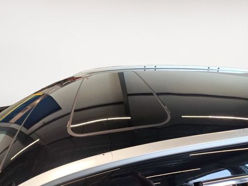 Used 2022 Honda CR-V Touring image 12