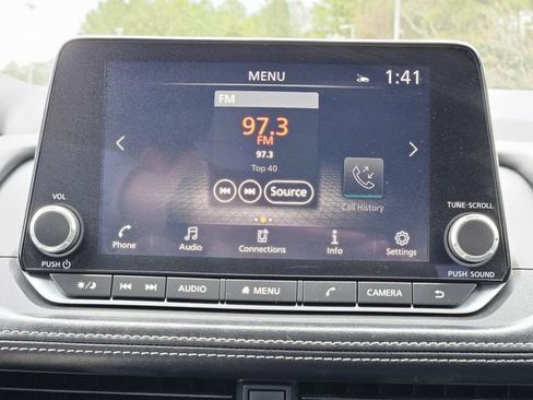 Certified 2024 Nissan Rogue SV image 23