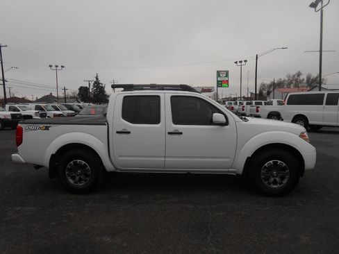 Used 2019 Nissan Frontier PRO-4X w/ Pro-4x Luxury Package image 2