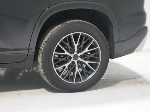 Used 2024 GMC Acadia Denali image 27