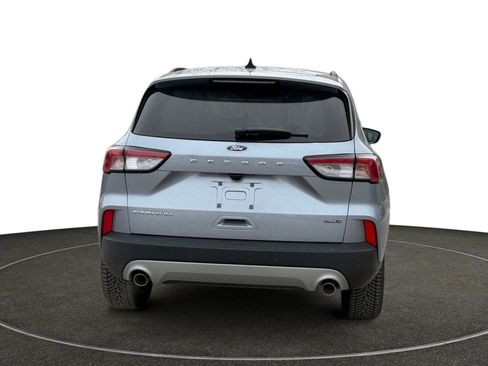 Used 2022 Ford Escape Titanium image 5