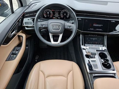 Used 2024 Audi Q7 2.0T Premium image 11