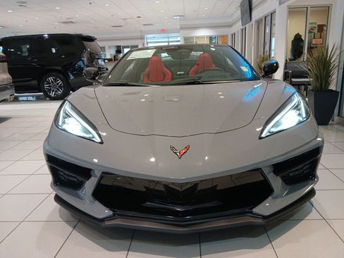 Used 2024 Chevrolet Corvette Stingray Convertible w/ Z51 Performance Package image 23