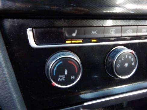 Used 2015 Volkswagen GTI S image 16