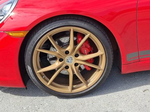 Used 2019 Porsche 911 Carrera T image 10