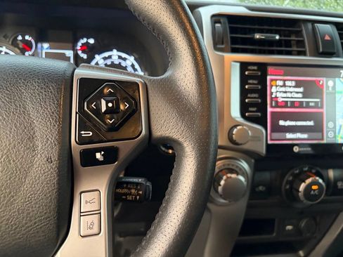 Used 2023 Toyota 4Runner SR5 AWD/4WD image 26