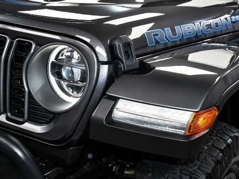 Used 2023 Jeep Wrangler Unlimited Rubicon 4xe AWD/4WD image 71