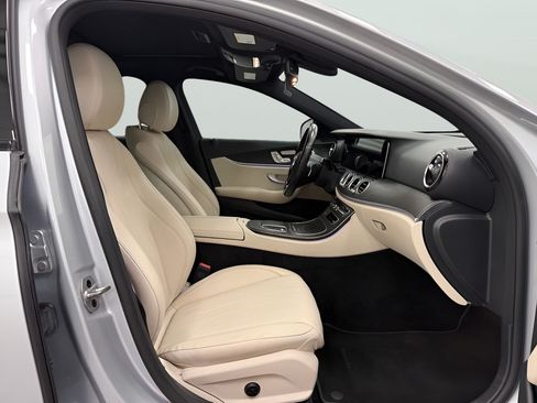 Used 2022 Mercedes-Benz E 350 Sedan image 13