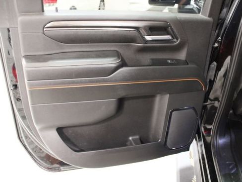 Used 2024 GMC Sierra 2500 AT4 w/ Technology Package image 21