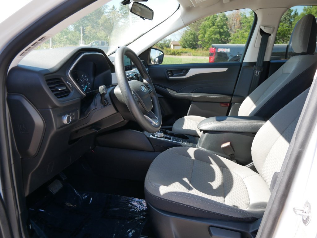 Certified 2022 Ford Escape SE FWD image 9