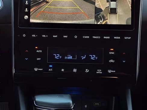 Certified 2023 Hyundai Santa Cruz Limited image 14