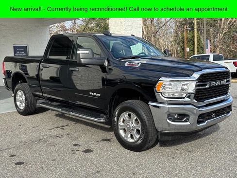 Used 2024 RAM 2500 Big Horn w/ Safety Group image 21