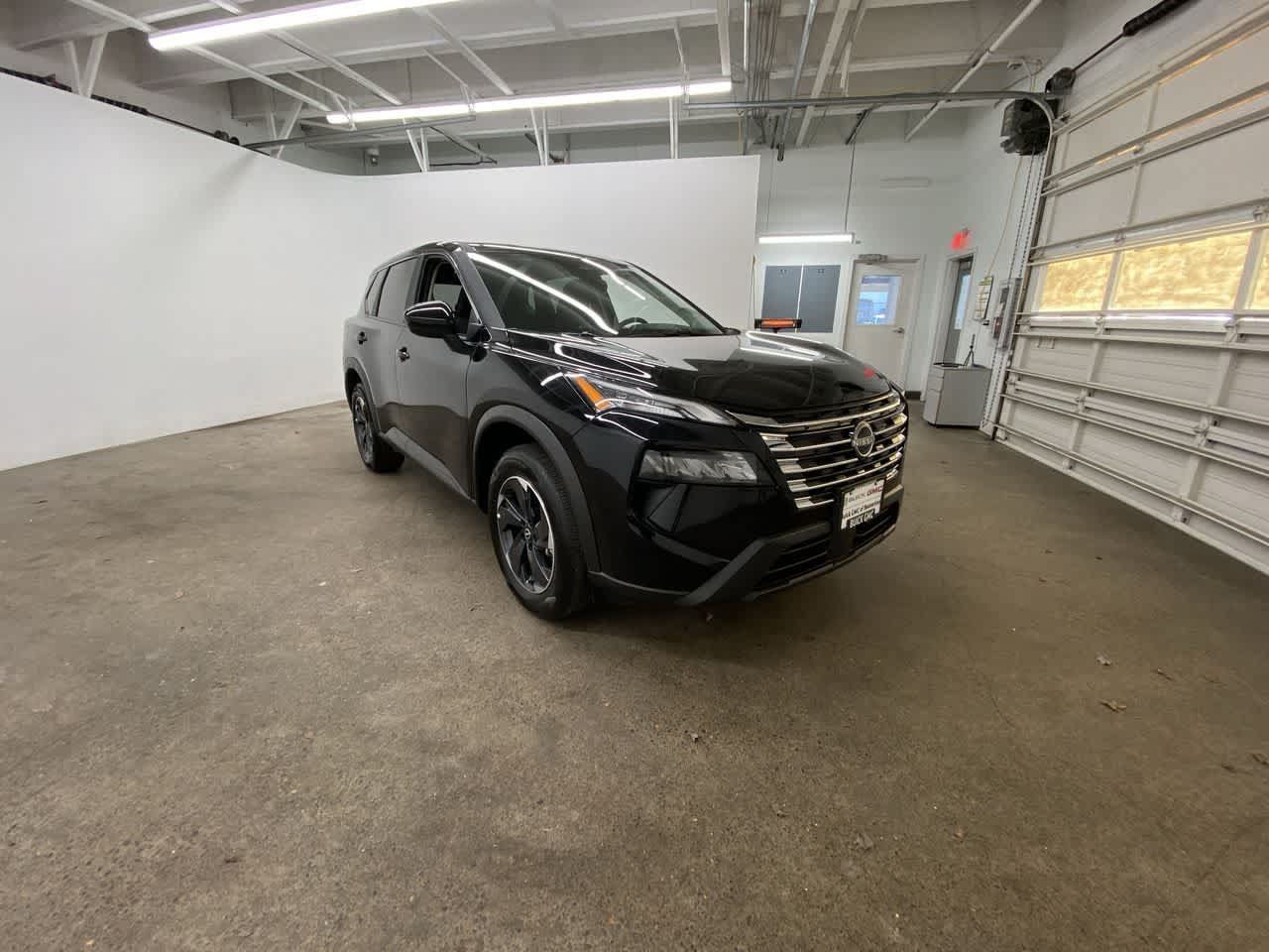 Used 2025 Nissan Rogue SV AWD/4WD image 8