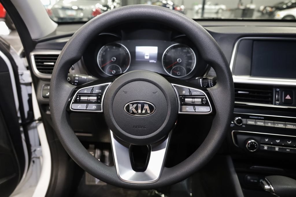 Used 2020 Kia Optima LX FWD image 22