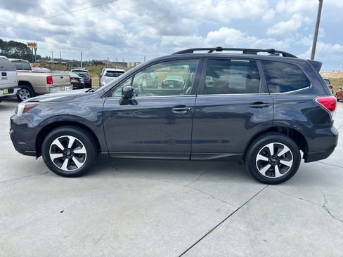 Used 2018 Subaru Forester 2.5i Limited image 7