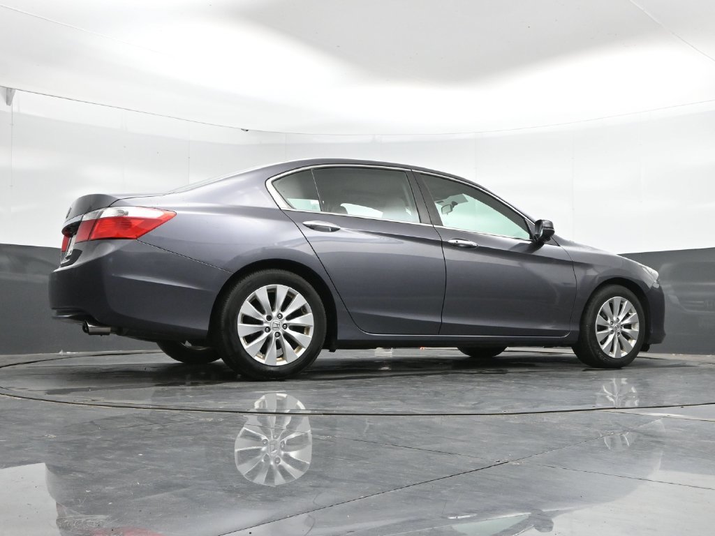 Used 2015 Honda Accord EX image 18