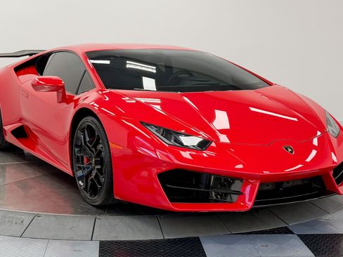 Used 2017 Lamborghini Huracan LP 580-2 RWD image 3