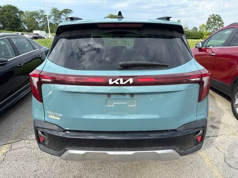 Used 2024 Kia Seltos EX FWD image 4