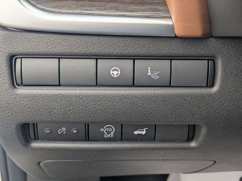 New 2026 Nissan Rogue Platinum w/ Platinum Premium Package AWD/4WD image 16