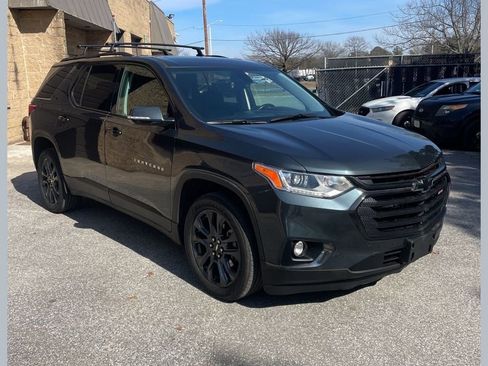Used 2019 Chevrolet Traverse RS image 1