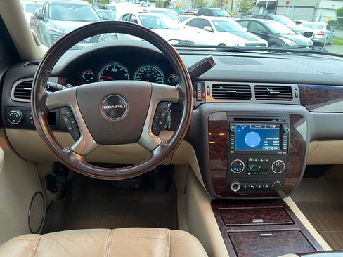 Used 2008 GMC Yukon XL Denali AWD/4WD image 14