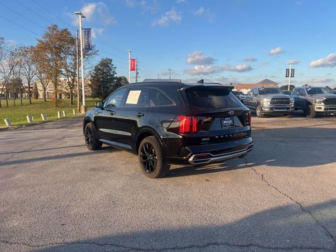 Used 2021 Kia Sorento SX image 5