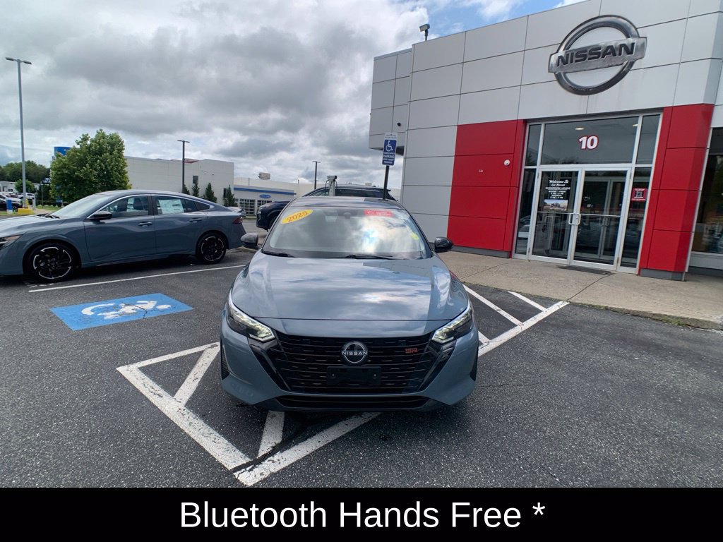 Used 2025 Nissan Sentra SR w/ Midnight Edition FWD image 9