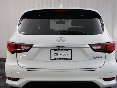 Used 2019 INFINITI QX60 Luxe w/ Essential Package image 17