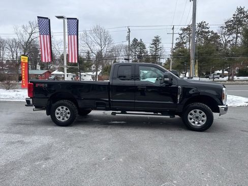 Certified 2024 Ford F350 XLT w/ FX4 Off-Road Package image 5