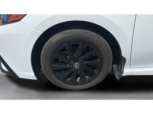 Used 2024 Toyota Camry SE FWD image 22