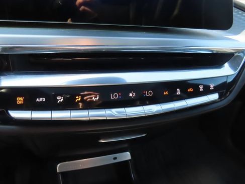 Certified 2024 Cadillac Lyriq Luxury AWD/4WD image 34