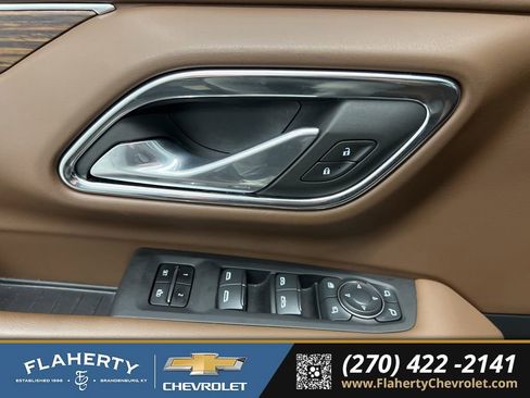 Used 2024 Chevrolet Suburban High Country image 23