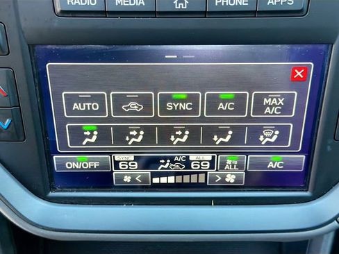 Certified 2024 Subaru Crosstrek 2.0i image 33