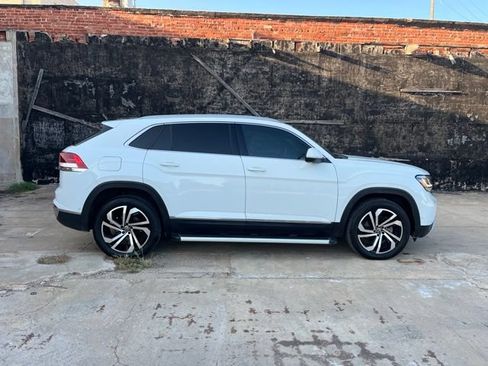 Used 2021 Volkswagen Atlas Cross Sport SEL Premium AWD/4WD image 8