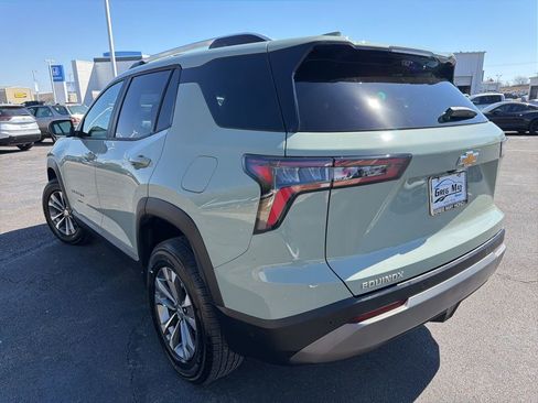 Used 2025 Chevrolet Equinox LT w/ Convenience Package II image 5