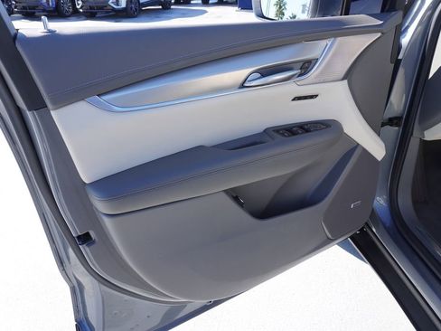 Used 2020 Cadillac XT5 Premium Luxury image 15