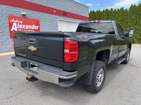 Used 2017 Chevrolet Silverado 2500 W/T w/ WT Convenience Package AWD/4WD image 3