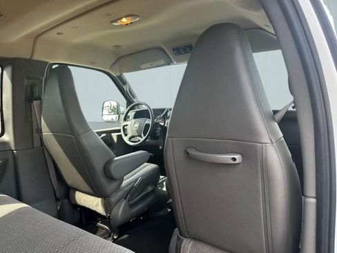Used 2025 Chevrolet Express 3500 LT w/ LT Preferred Equipment Group RWD image 20