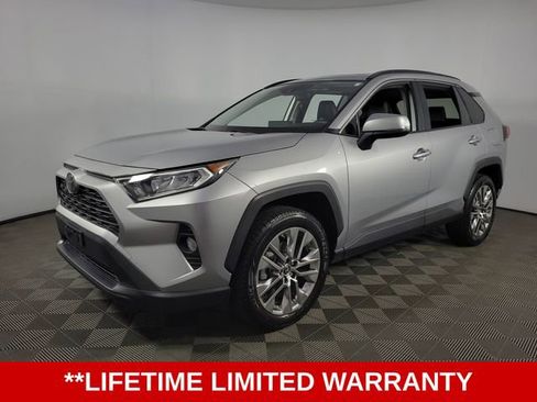 Used 2019 Toyota RAV4 XLE Premium w/ Cold Weather Package FWD image 3
