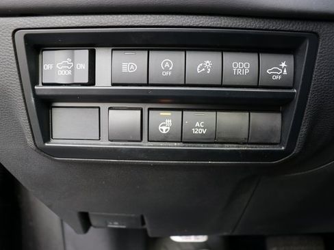 Used 2023 Toyota Tundra Platinum image 18