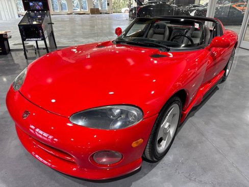 Used 1994 Dodge Viper RT/10 image 1