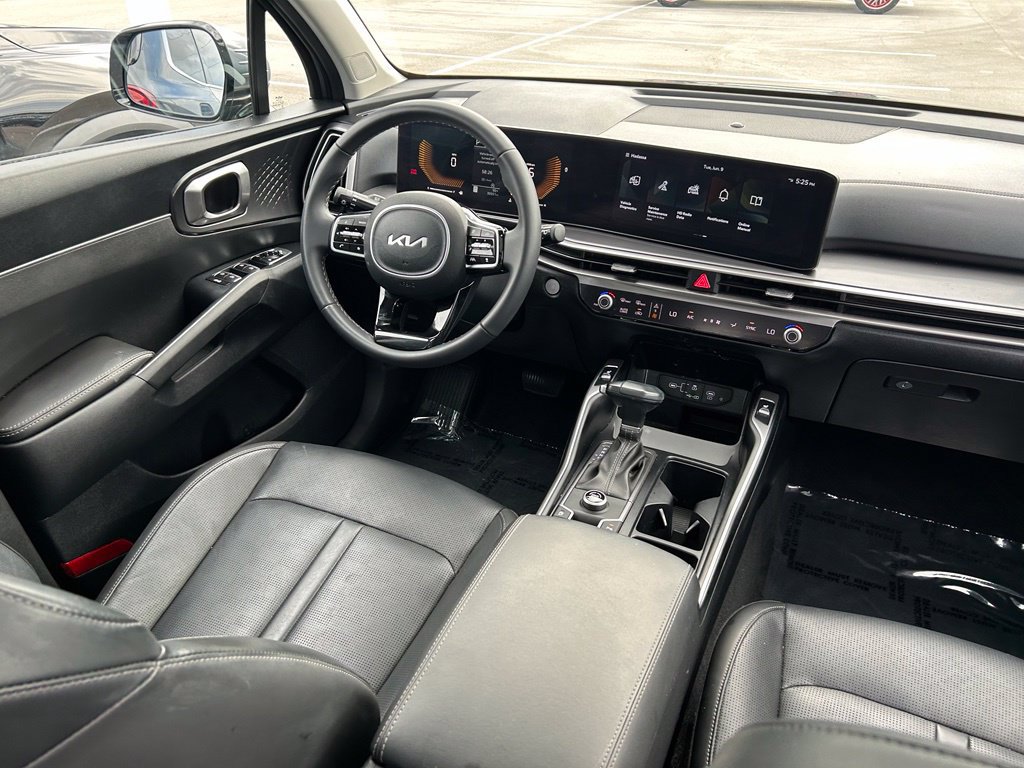 Used 2024 Kia Sorento S w/ Panoramic Sunroof Package FWD image 10