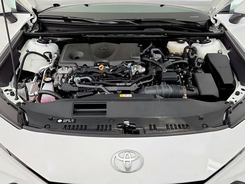 Used 2025 Toyota Camry Hybrid FWD image 15