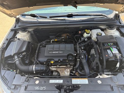 Used 2011 Chevrolet Cruze Eco FWD image 18