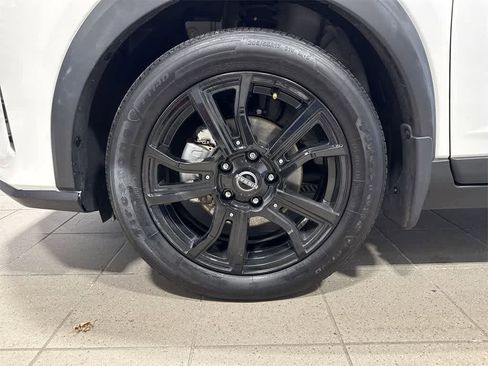 Used 2023 Nissan Kicks SV image 10