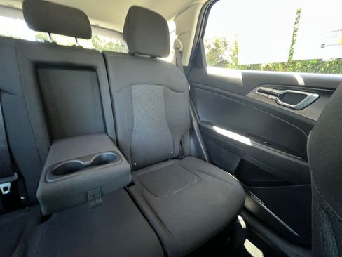 Used 2025 Kia Sportage LX FWD image 36