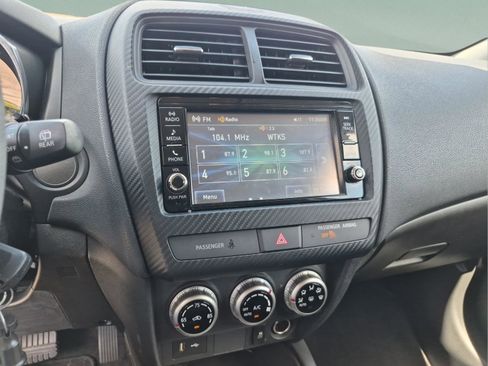 Used 2022 Mitsubishi Outlander Sport ES FWD image 12