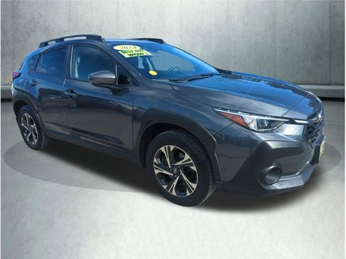 Used 2024 Subaru Crosstrek 2.0i Premium image 8