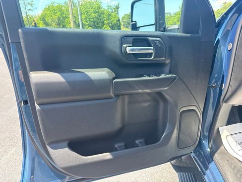 New 2026 Chevrolet Silverado 2500 Custom w/ Custom Value Package AWD/4WD image 12