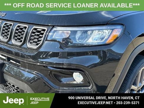 Used 2025 Jeep Compass Limited w/ Sun & Sound Group AWD/4WD image 7